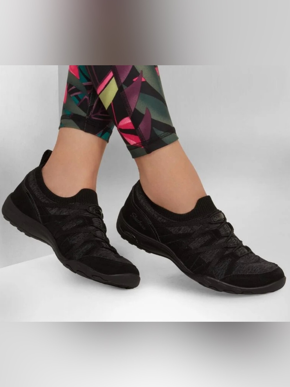 Skechers Arch Fit Sneakers - Picture 12 of 14